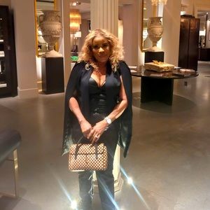 Meet your Posher, Adetutu